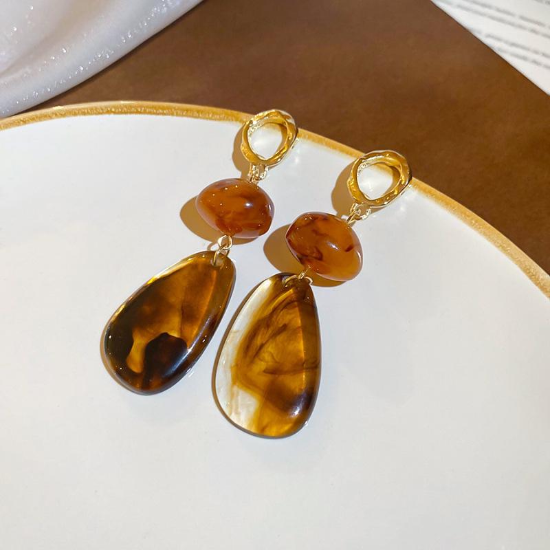 Silver Needle Geometric Irregular Resin Y2K Earrings - Retro Stud Ear Accessories for Women