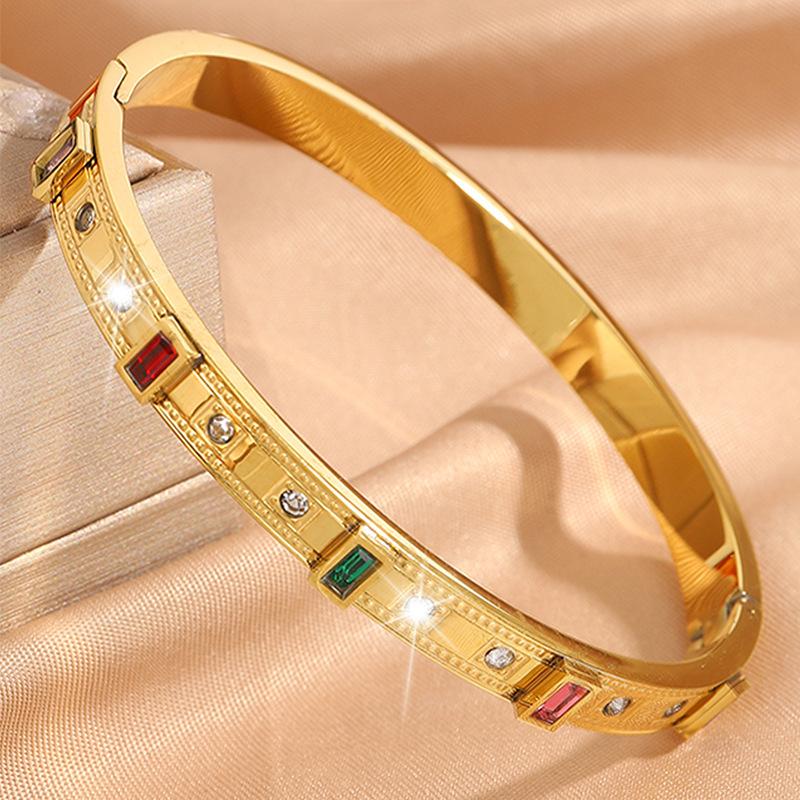 Couple Style Wagfu Square Color European and American Exquisite and Versatile Temperament Jewelry Bracelet 17CM