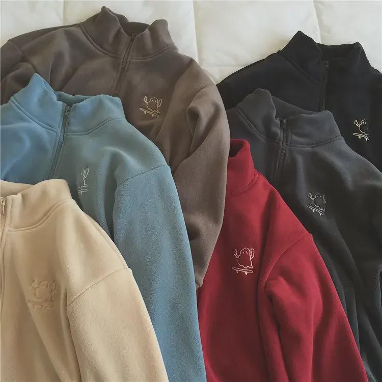 Dámská bunda z mléčného fleecu z jehněčí vlny - Kolekce zima 2024