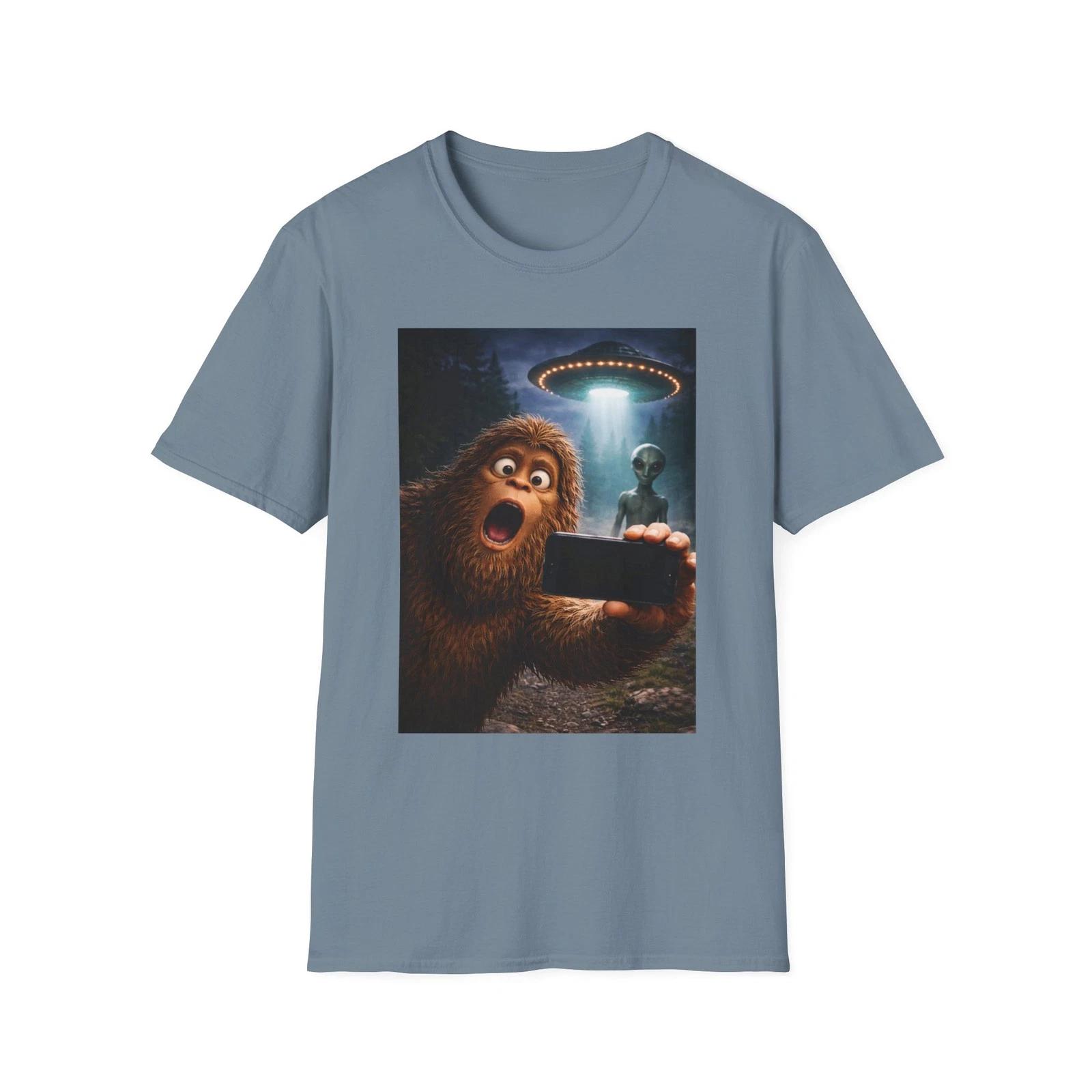 Bigfoot Selfie Children s Children s T Children s T-shirt | Alien UFO Funny Tee 150