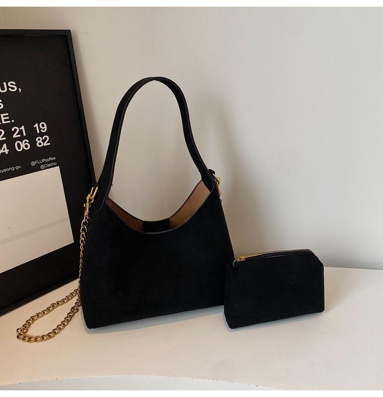 Large Capacity Suede Tote Bag Women's 2025 New Autumn and Winter Shoulder Crossbody Retro Niche Underarm Bag