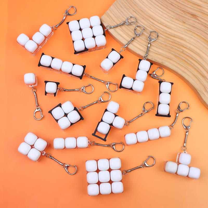 Relaxing Diy Keyboard Keychain Keycap Keys Button Finger Keyboard Cap 1/2/3/4/9Keys Relief Stress Clicker Toy Child Adult