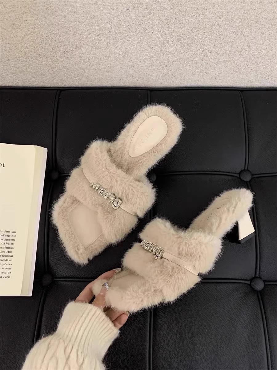 

Mao Mao slippers women s autumn and winter wear 2025 new French temperament rhinestone Mao Mao shoes thick heel high heels 40 білий