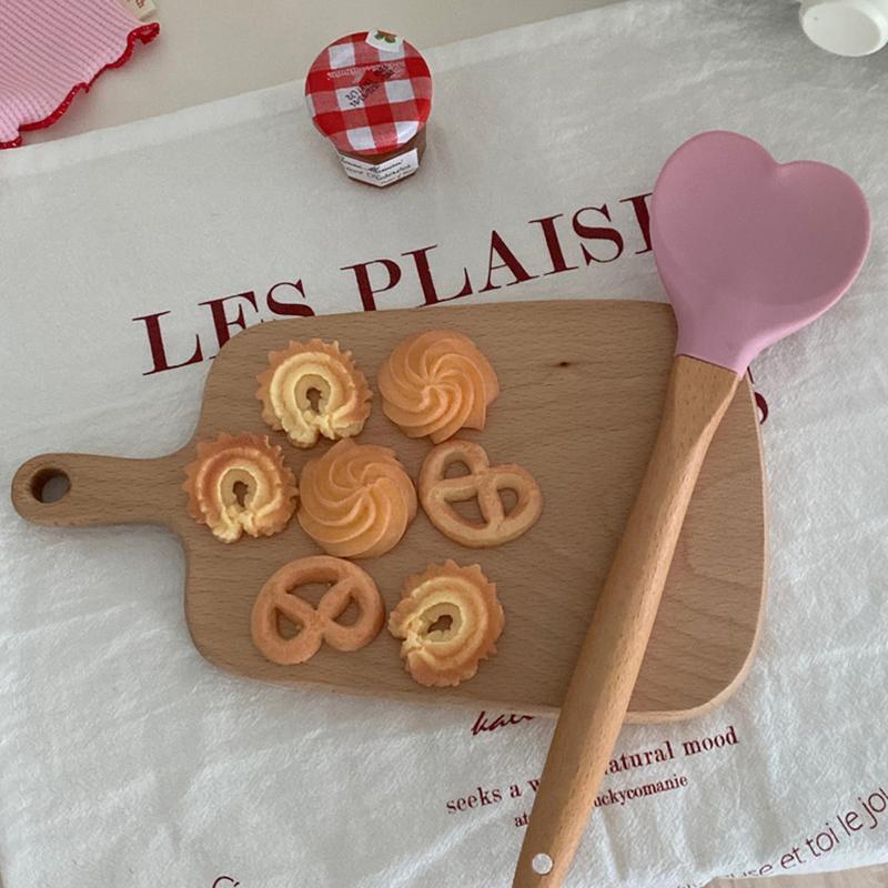 Valentine'S Day Pink Love Silicone Spatula Heart-Shaped Wooden Handle Baking Spatulas Kitchen Utensils Making Cake Baking Tool