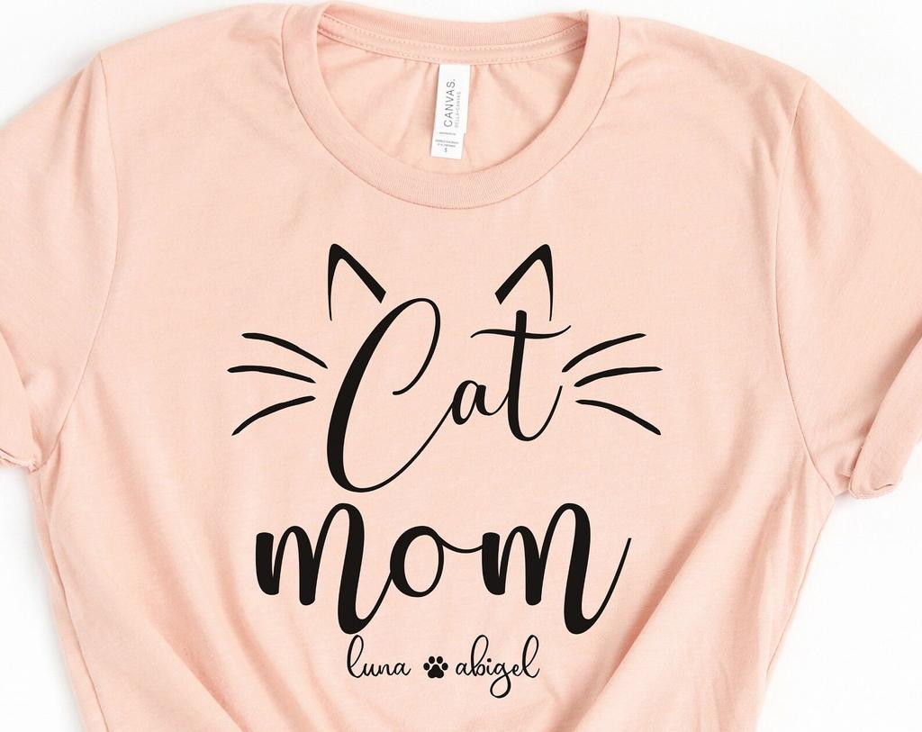 Cat Mom Shirt - Custom Cat Mom Shirt - Cat Owner- Personalized Names Cat Mom Shirt - Gift For Cat Lover - Cat Mom T Shirt - Paw Print Shirt