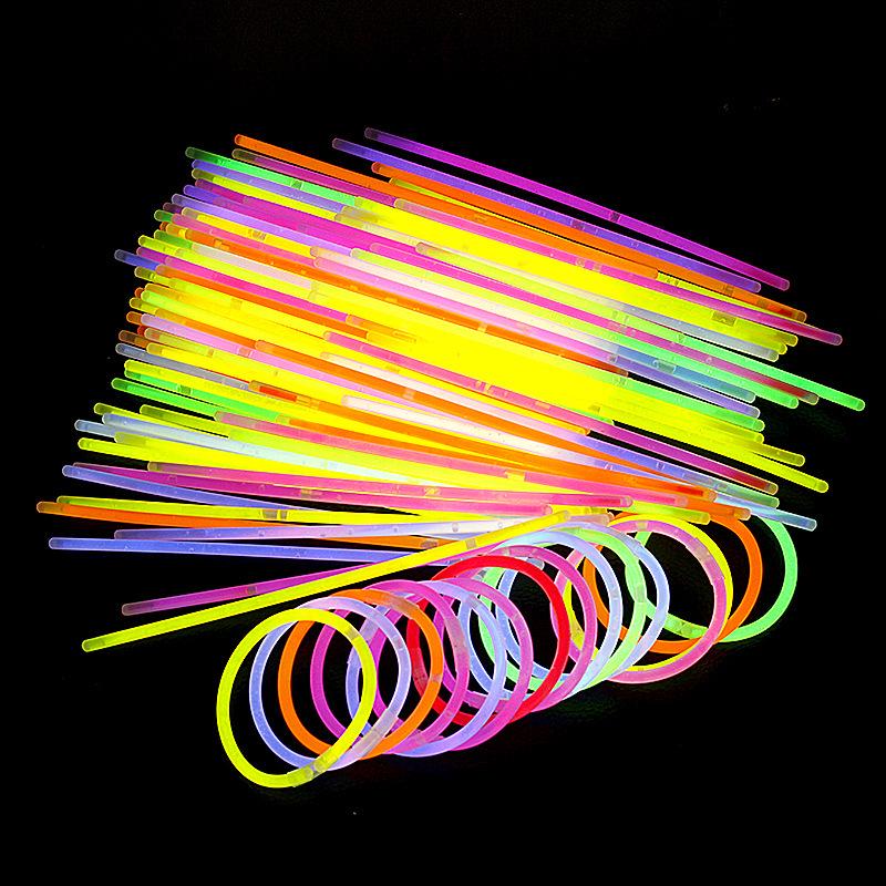 100-Pack Glow Stick Bracelets - Concert & TikTok Flashing Light-Up Toys