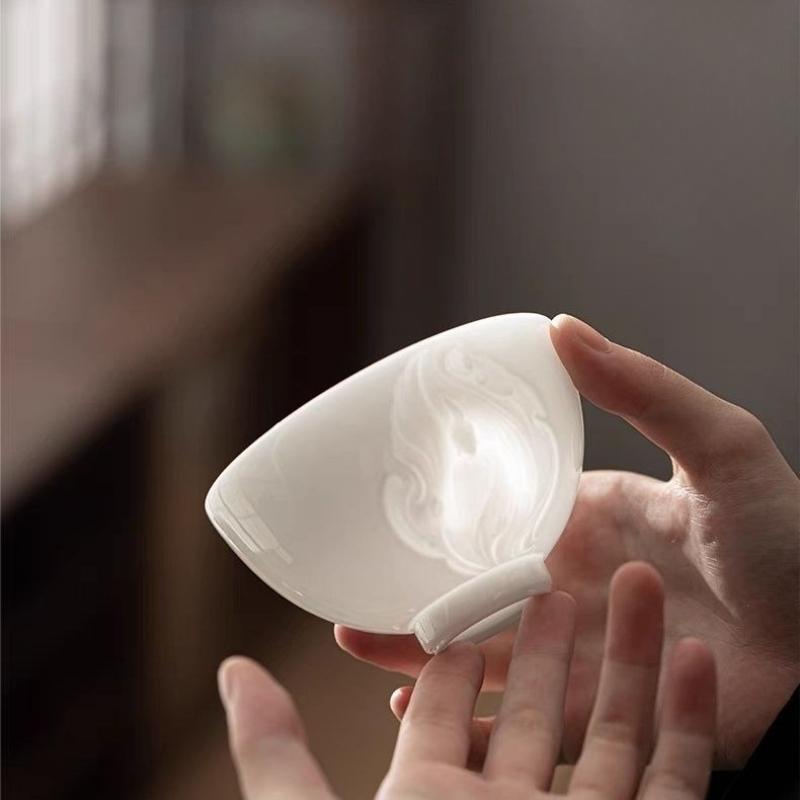 Ice Jade Porcelain Master Cup High-end Tea Tasting Cup Kung Fu Tea Set Single Cup Men's Personal Tea Bowl Embossed Tea Cup