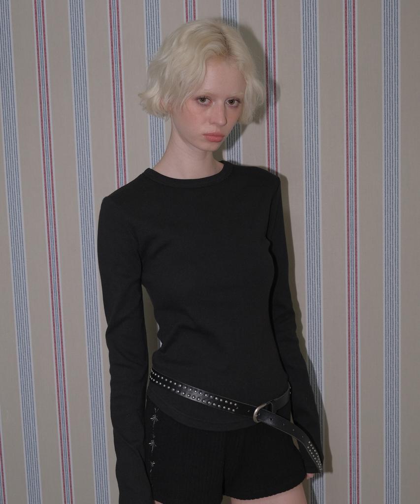 Kyuliti C 90S Line Basic Long Sleeve T-Shirt_Black