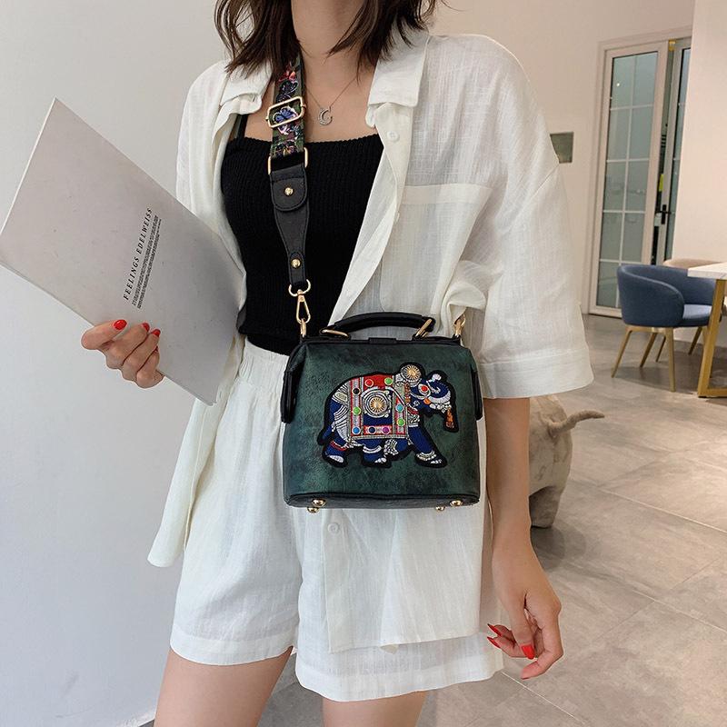 Vintage Embroidery Elephant Women's Handbags Soft PU Leather Thailand Exotic Portable Women's Messenger Bag Fashion Female Small Square Crossbody Bags
