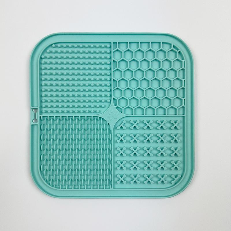 Silicone Pet Slow Feeder Mat with Suction Cup - Non-slip Licking Plate for Dogs and Cats