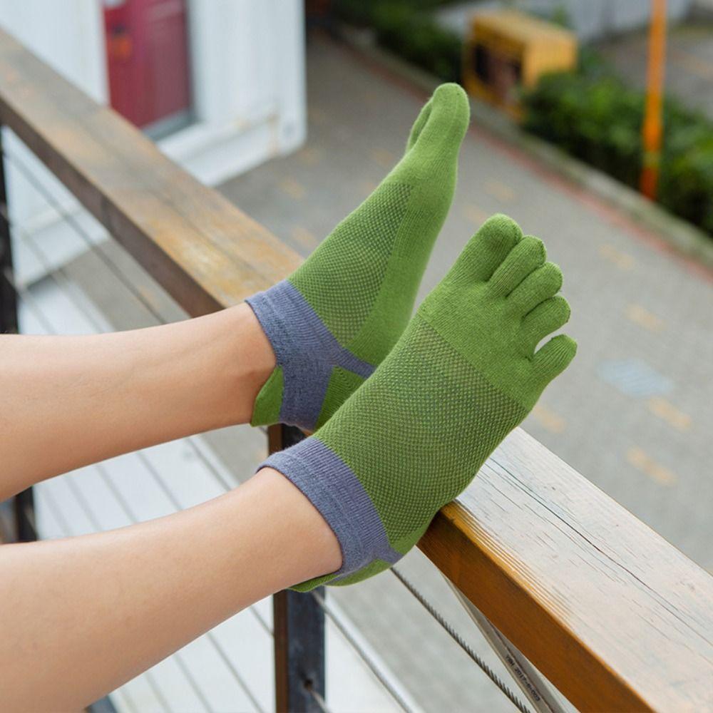 

1 Pair of EU38-44 No Show Ankle Socks Cotton Male Short Socks Five Finger Socks Stay At Home