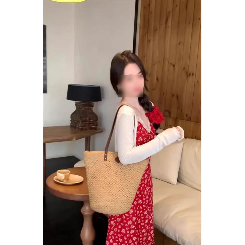 

Ретро цветочное платье темпераментное красное платье женское лето пикантная девушка талия отпуск ветер морской берег А-силуэт платье на бретелях XL- (recommended 110-60kg)