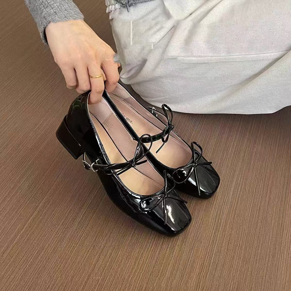 

2025 new gentle fairy style temperament French bow with Mary Jane shoes women s light mouth thick heel single shoes 35