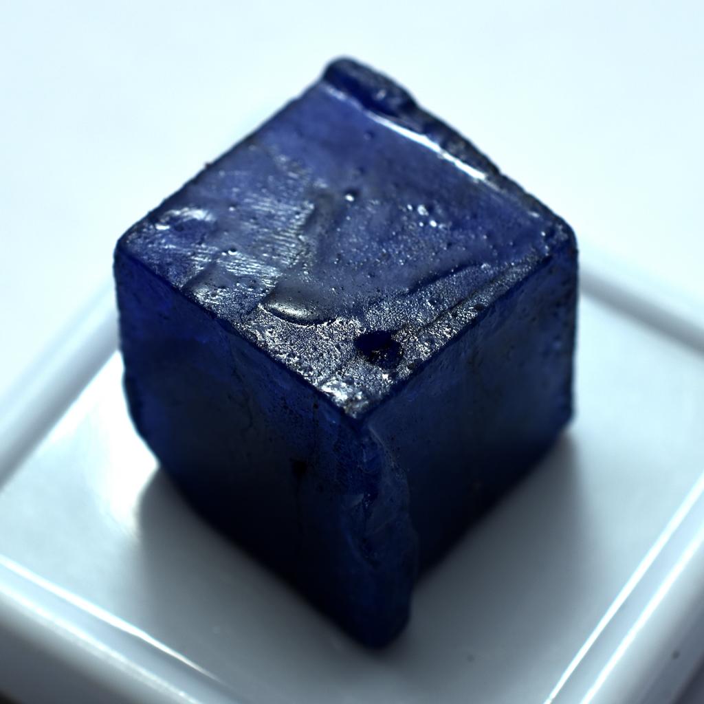 293.20 Ct Natural Sapphire Blue Rough Cube Cut Loose Gemstone CERTIFIED R-11-R