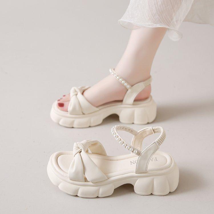 Sandals Female Summer New Thick-soled Fairy Wind Pearl Fashion Open-toed Sandals