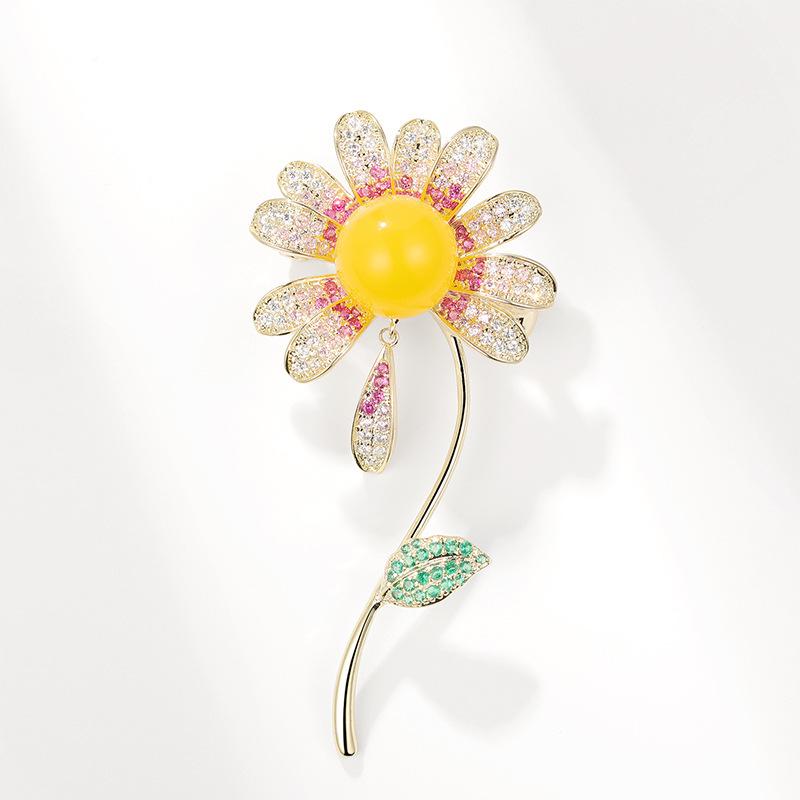Bo Xin Yun Zircon Daisy  Agate Brooch - Elegant Accessory Pin