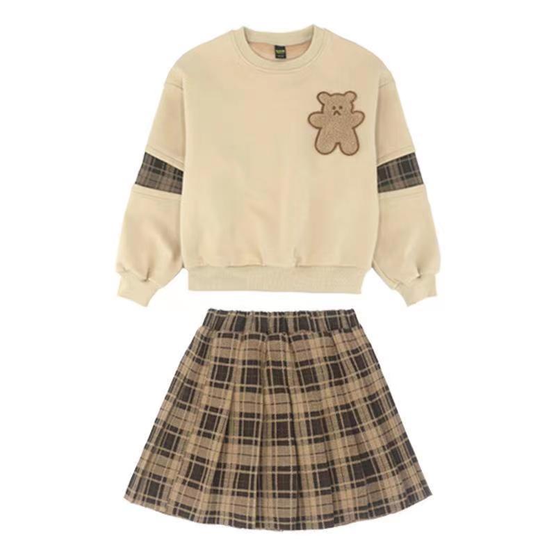 2024 College Style Plaid Skirt Set for Big Girls – Trendy Two-Piece Outfit