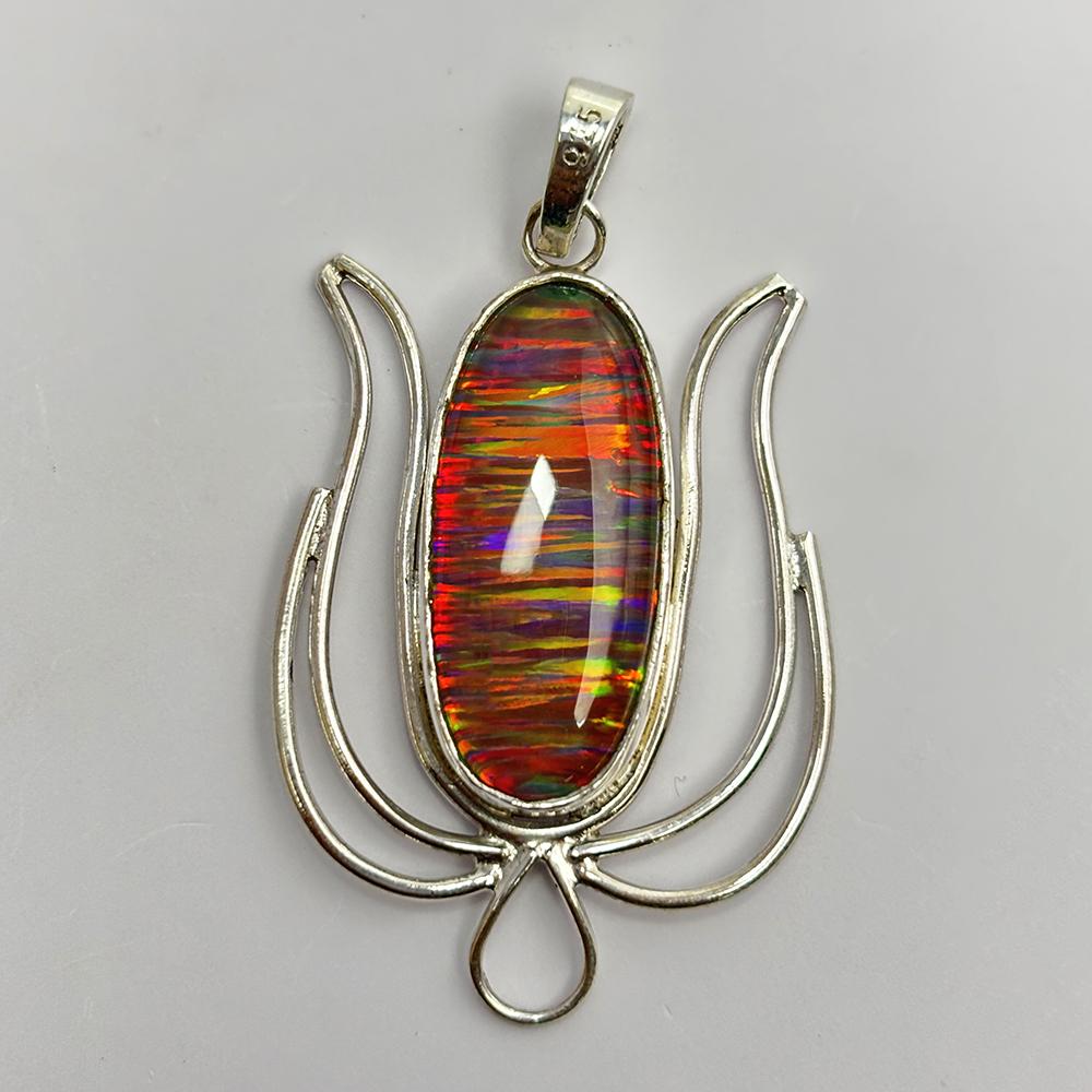 

Top Quality Natural Opal Oval Cut CERTIFEID 925 Sterling Silver 39 Ct Pendant 50.1 mm approx різнокольоровий