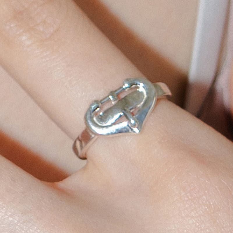 synesthetic pcs Buckle Ring