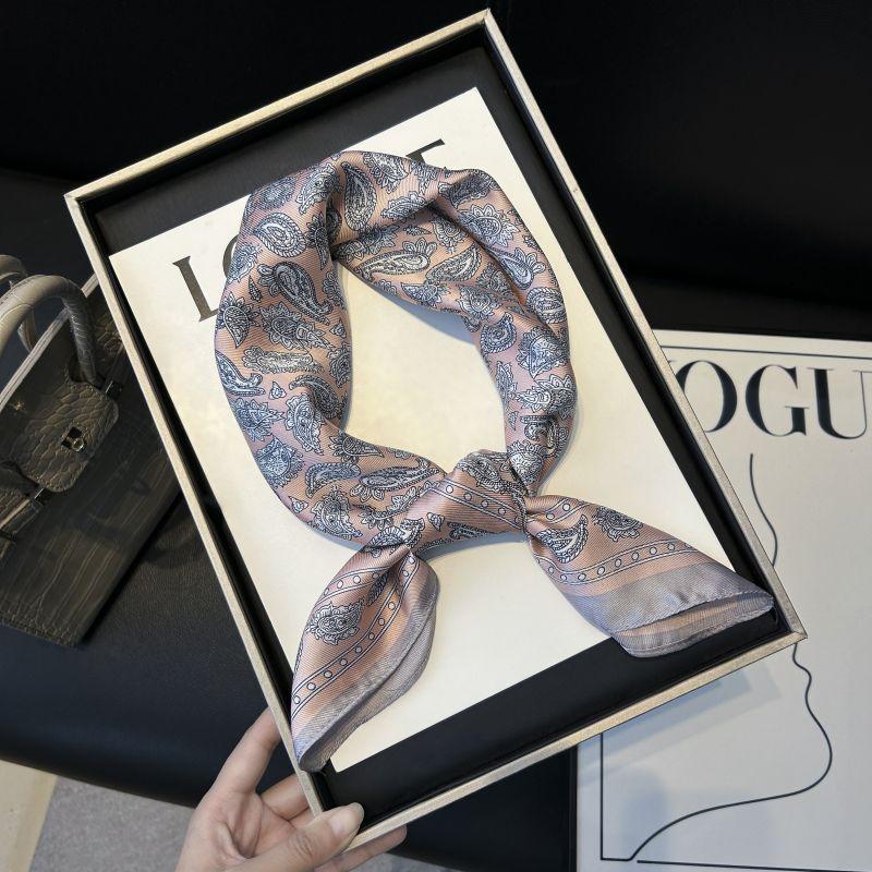 

Имитация шелковой текстуры Yiwu Fashion Универсальный женский 70 см декоративный универсальный шелковый шарф 70cm розовый