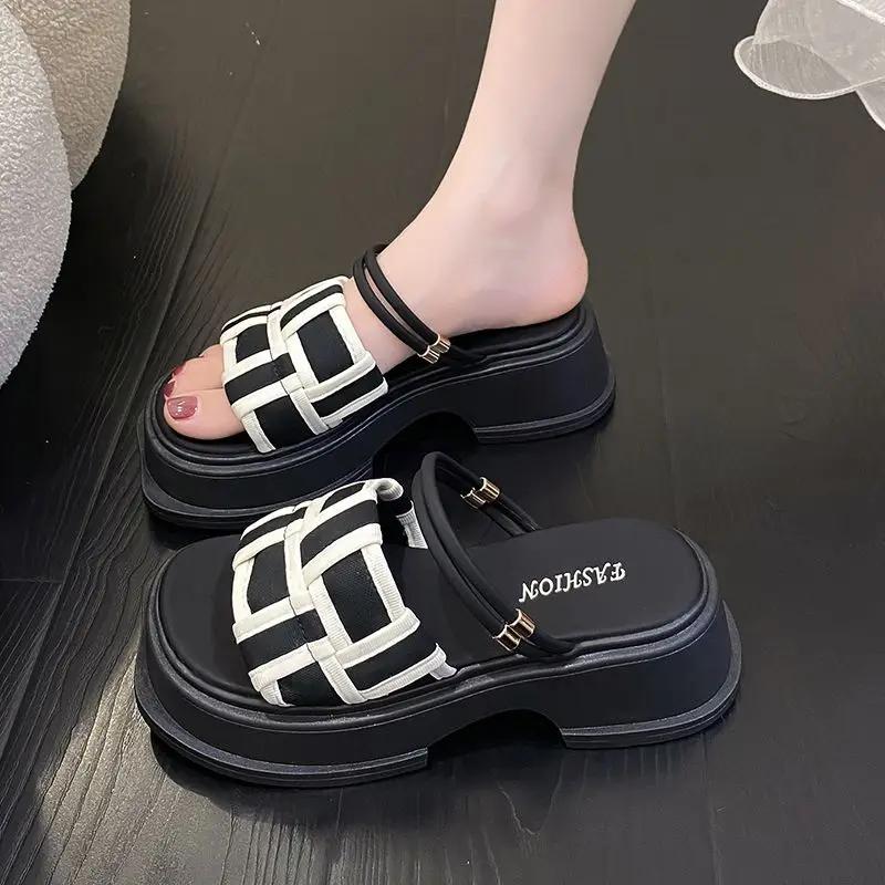 Fashion Woman Slippers Height On Word Slides Open Toe Indoor Sandals Outside Platform Beach Shoes for Women Trend New Fashion Shoe Y I W