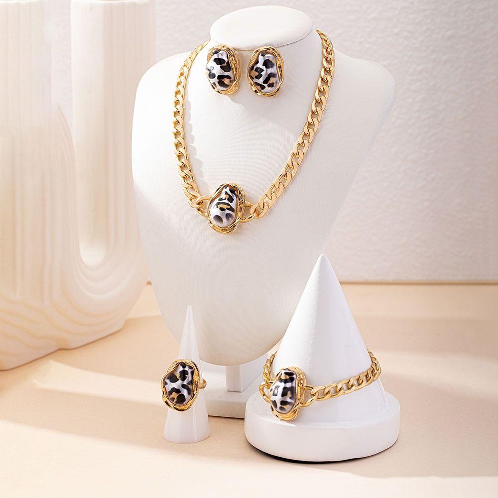 5Pcs Irregular Vintage Jewelry Suit Pearl Necklace Bracelet Ring Suit Clavicle Chain Set  Girls