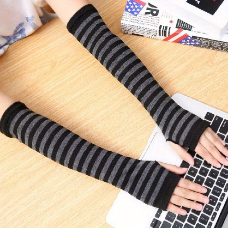 

1Pair Outdoor sports gloves, sleeves, spring and summer sun protection sleeves, extended leaky finger arm sleeves