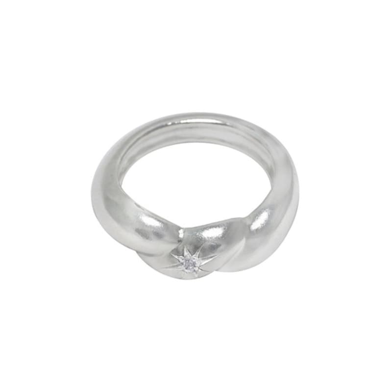 oooho Twist Star Ring
