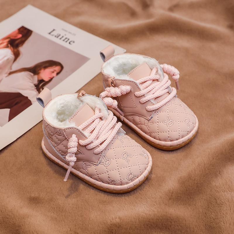 

Winter Children Snow Boots for Baby Girls Boys Outdoor Shoes Warm Plush Cartoon Kids Soft Soled Anti Slip Infant Toddler Shoes 21 розовый