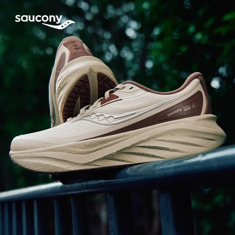 Saucony Phoenix Inferno 4 RUNSHIELD Running Shoes 295