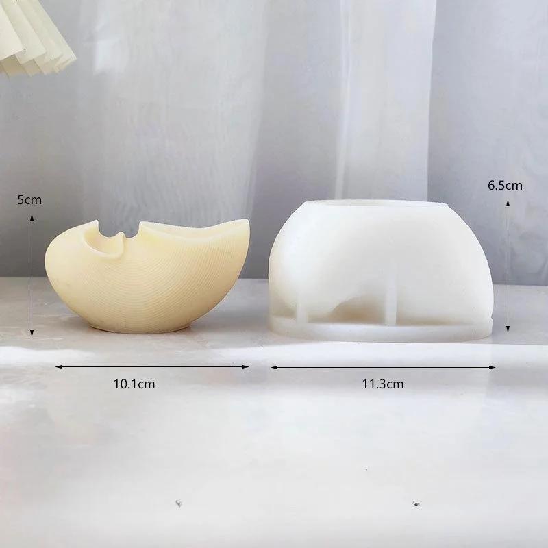 Unique Wavy Fluted Geometric Striped Wax Candle Mold Aesthetic Wavy Fluted Geometric Striped Silicone Wax Candle Household Decor