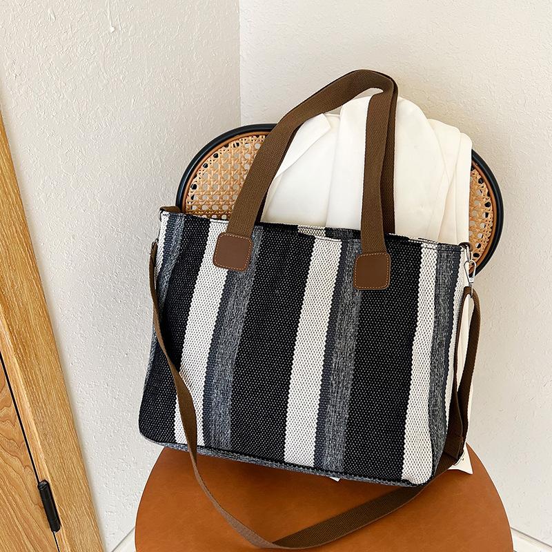 Canvas Large Capacity Portable Tote Bag 2025 New Trendy Plaid Messenger Bag Hand Carry Shoulder Bag Commute