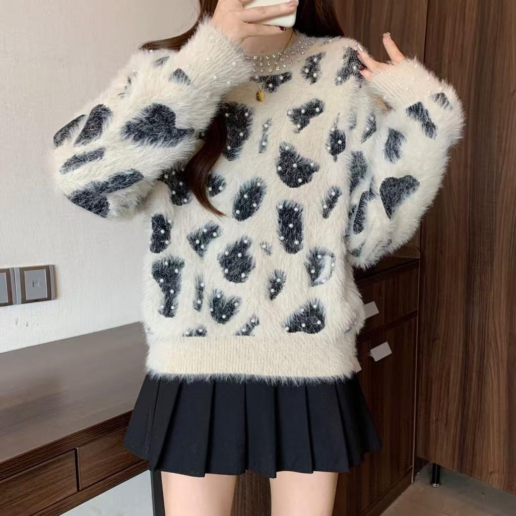 Autumn Winter Women's Mink Fleece Sweater Beaded Color Block Crew Neck Pullover Sweater Soft Warm Knit Top