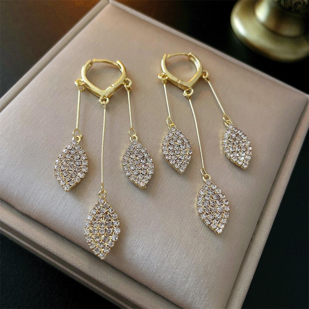 

Rhinestone Ear Accessories Fairy Female Earrings Leaf Shape Dangle Earrings Korean Style Ear Drop