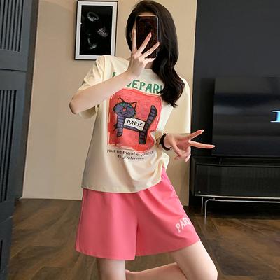 Kostýmy a sady – Športové súpravy