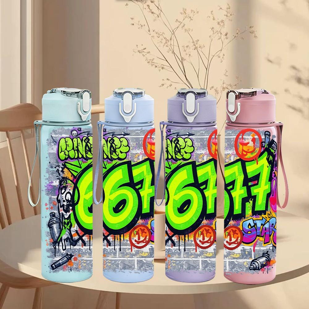 1PC Bright Six Seven Graffiti Number Art 750ml Color Plastic Sports Water Bottle Leakproof Flip Straw Lid Suitable for Sports Office Home Use