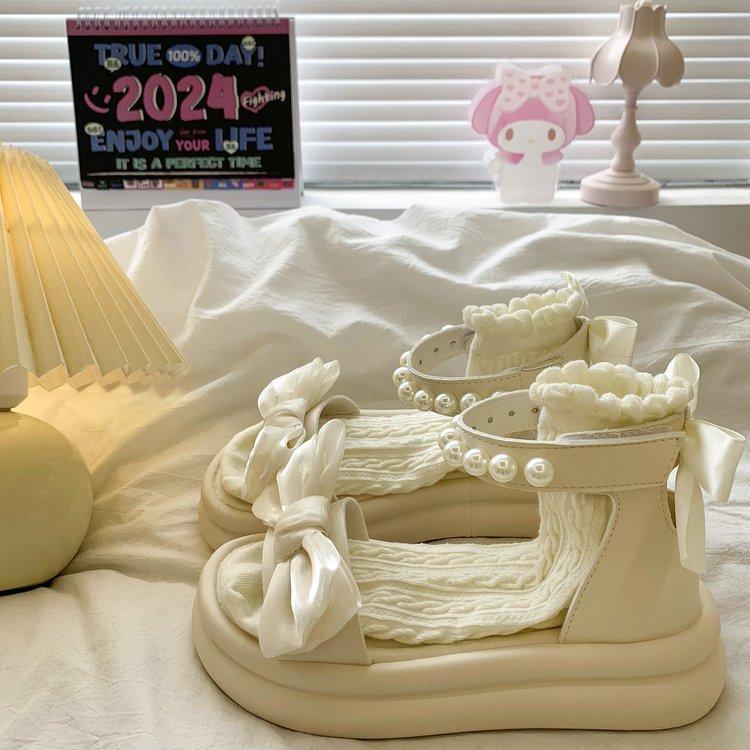 

Girls sandals summer wear 2025 new children s fashion sandals medium and older children s girls foreign style pearl princess shoes 37 бежевый