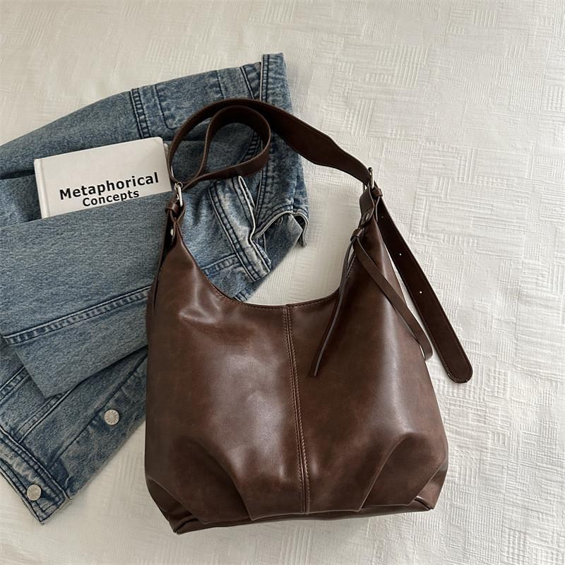 

Fashionable Minimalist Shoulder Tote Bag Stylish Large Capacity Handbag In Black Brown And Coffee For Everyday Use кавовий