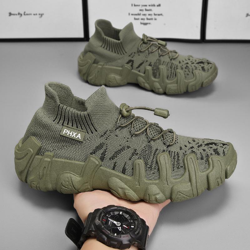 Men's shoes 2025 summer new youth trend versatile outdoor sports leisure wear-resistant socks mouth flying weaving tide shoes