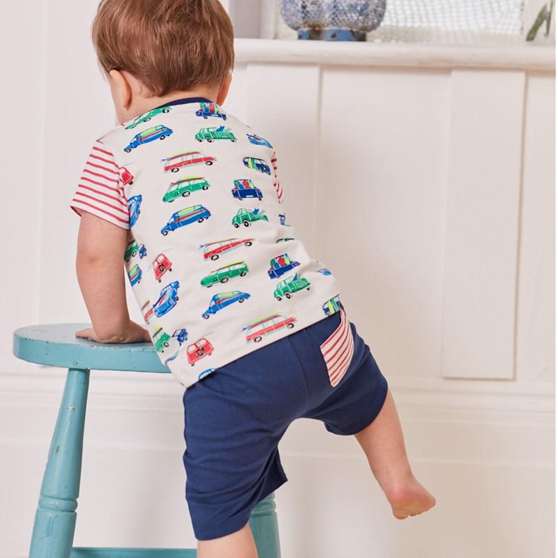 Kurzarm-T-Shirts für Jungen im Frühjahr und Sommer, neuer Stil, hübsche dünne Kinder-Unterhemden für Jungen für kleine und mittelgroße Kinder