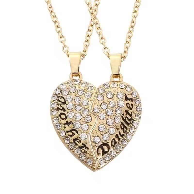 

2/3pcs Mother Daughter Necklaces for Women Girls Kawaii Mom Sisters Heart Shaped Pendant Chain Magnet Jewelry Mother s Day Gift