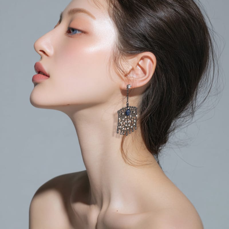 AUGUST ALICE Gaudi Lace Lapis Lazuli Unbalanced Earring