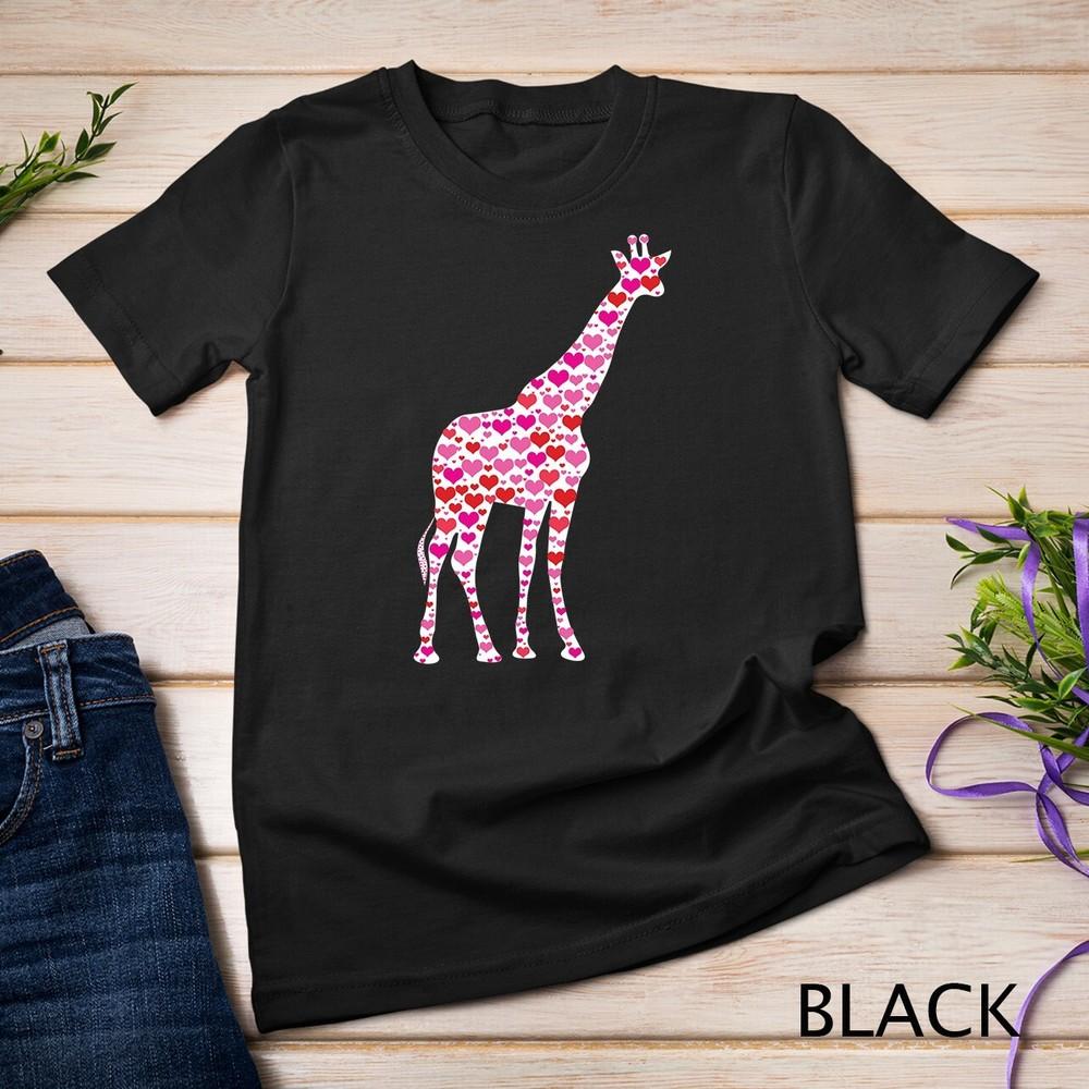 Cute Hearts Giraffe Funny Animals Lover Valentines Day Unisex T-shirt