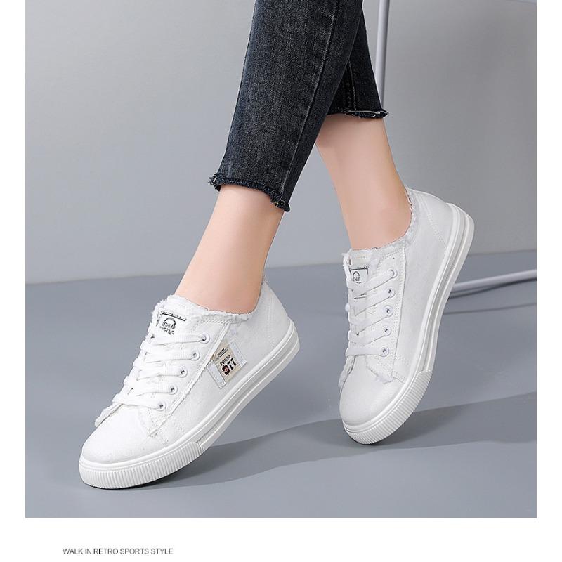 The New Student Flat Sports Sneakers   Large-sized Women's Singles