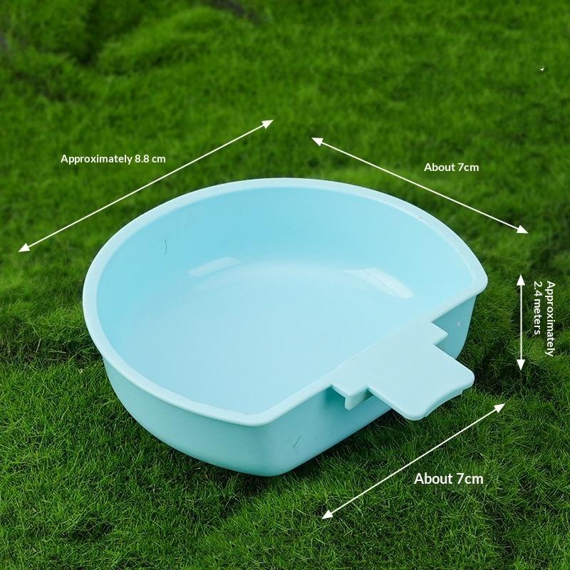 

Кормушка-поилка для попугаев и птиц, подвесная миска, пластиковый контейнер-диспенсер для корма, принадлежности для птиц для дома и сада A2