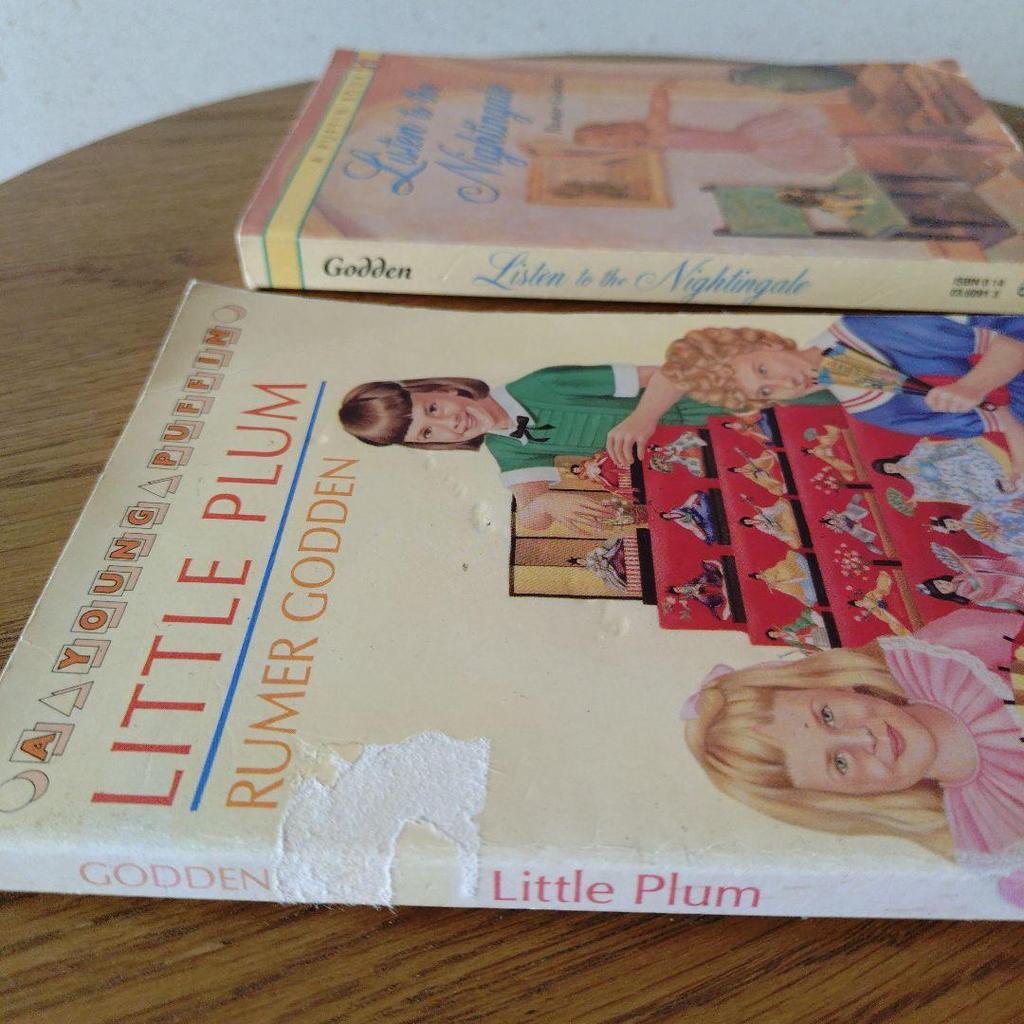 [USED] Rumer Godden Paperback Set