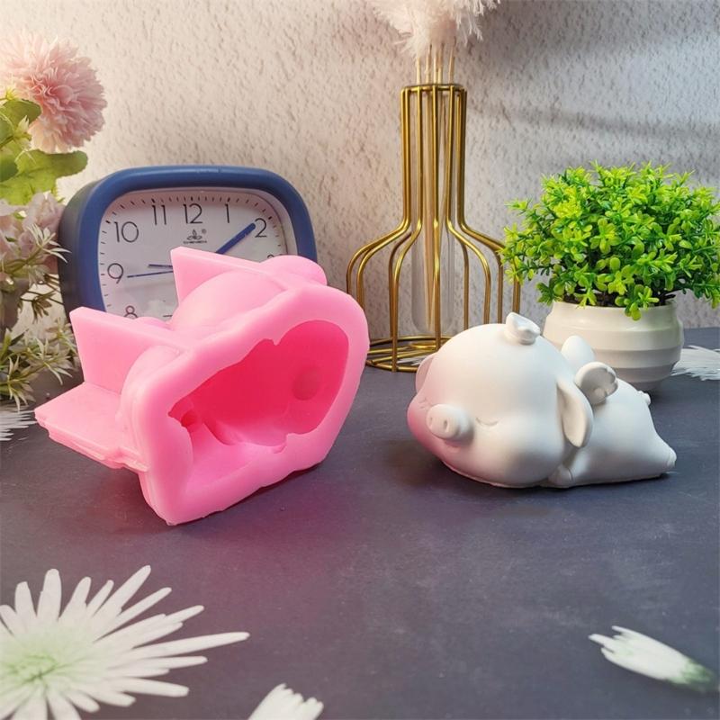 Piggy Statue Silicone Molds for Candle Soap Home Decoration Making Fondant Silicone Molds Cement Gypsum Silicone Molds