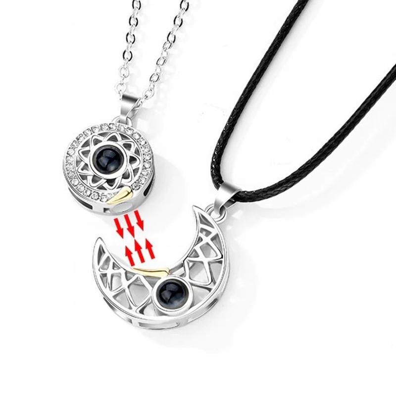 Náhrdelník s projekcí Slunce a Měsíce Miluji tě ve 100 jazycích Magnetický náhrdelník ve tvaru srdce, výřez pro pár, dárek