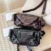 Retro Versatile Metal Rivets Large Capacity Locomotive Bag Sweet Cool Spice Girl Style Portable Shoulder Messenger Bag Bag Bag