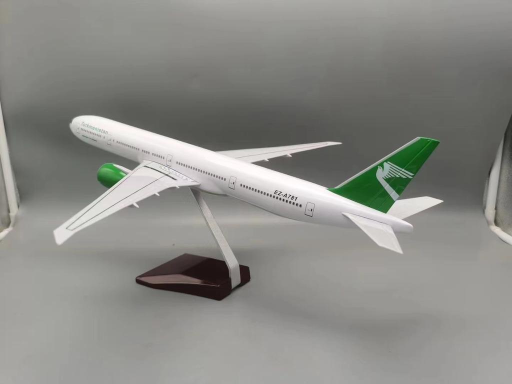 B777 1:157 Scale 47cm Large 777 Aircraft Model B777-300 Turkmenistan Die-cast Aircraft with LED Lights House Accessories